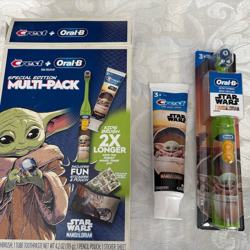 Baby yoda Grogu Star Wars toothbrush set